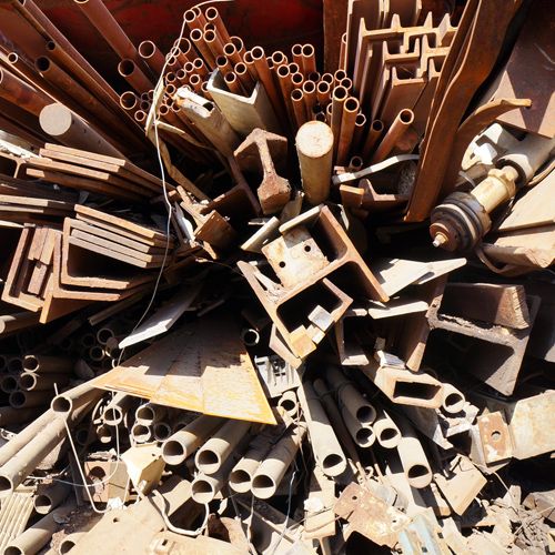 FE- und legierter Schrott